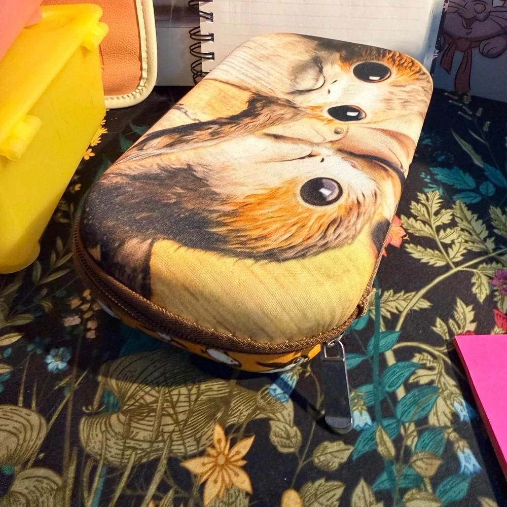 Star Wars porg pen/pencil case - see pics